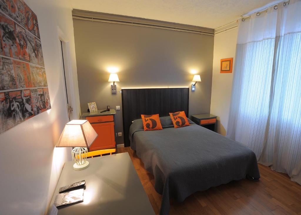 Italia Hotel 2*